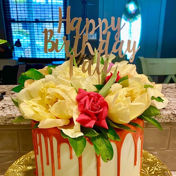 Custom cake topper - Picture 3 of 4